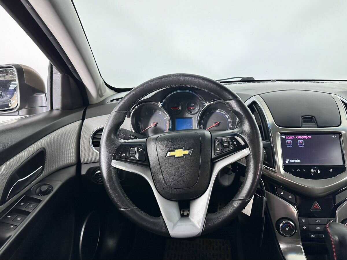 Chevrolet Cruze с пробегом — 2013 год. Фото: #10
