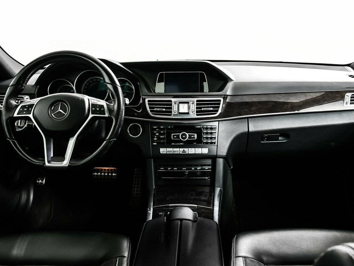 Mercedes-Benz E-Класс с пробегом — 2014 год. Фото: #10