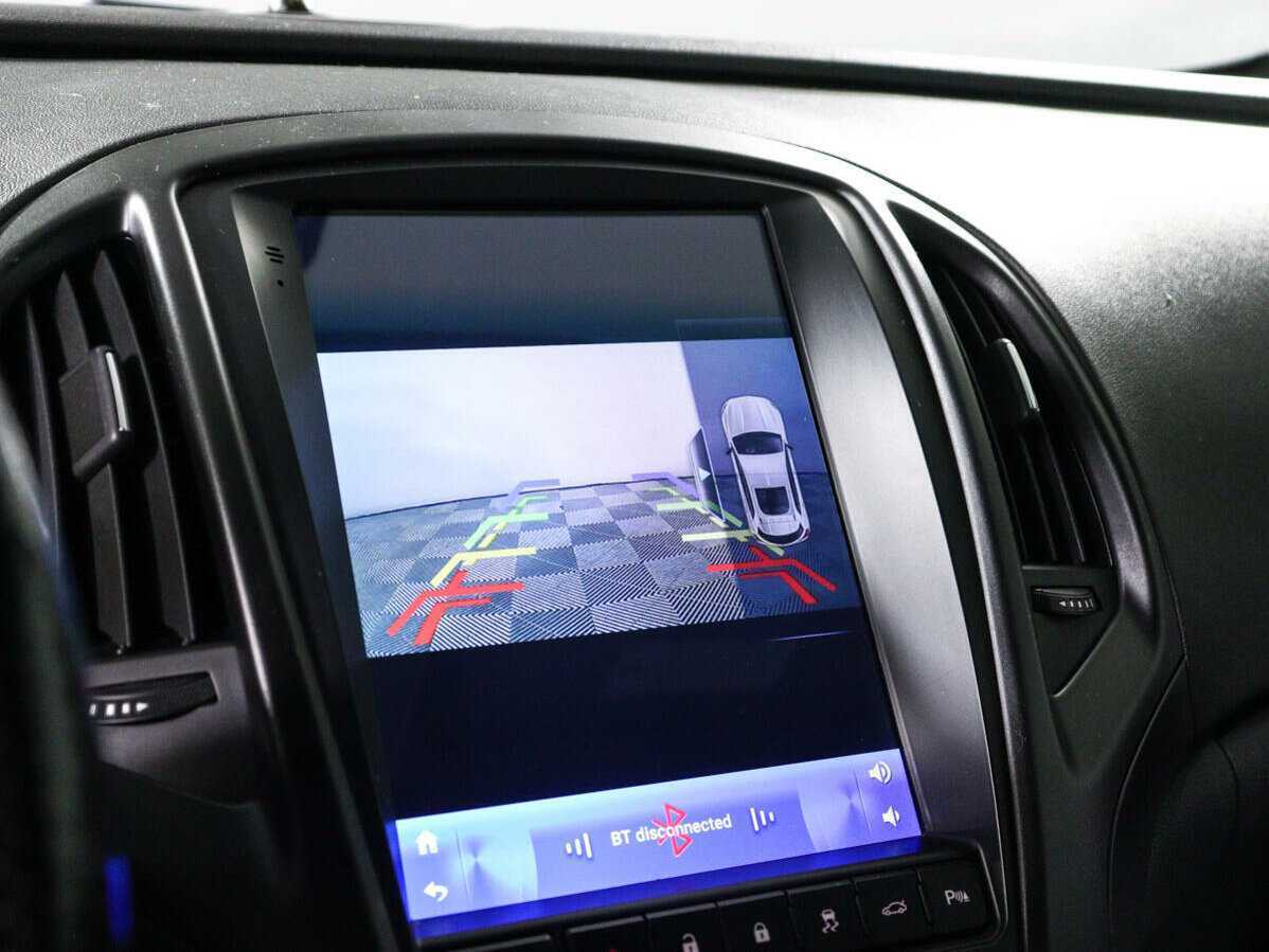 Opel Astra с пробегом — 2013 год. Фото: #11