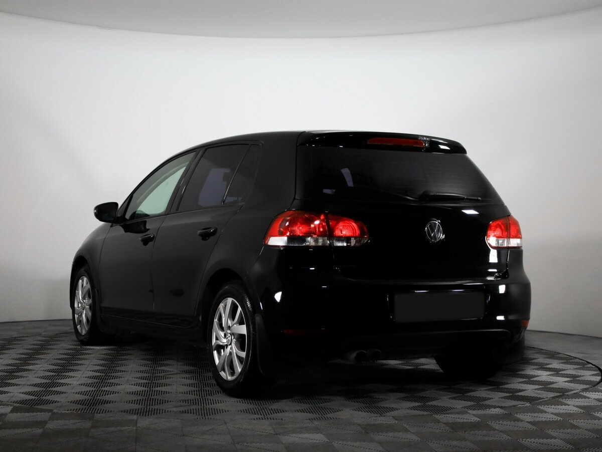 Volkswagen Golf с пробегом — 2012 год. Фото: #2