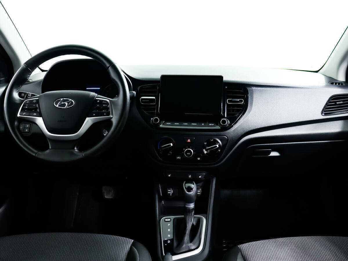 Hyundai Solaris с пробегом — 2020 год. Фото: #10