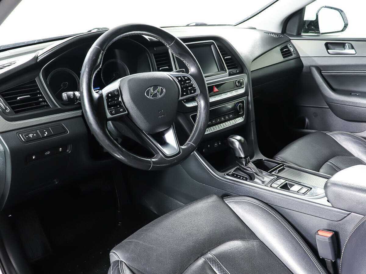Hyundai Sonata с пробегом — 2018 год. Фото: #12