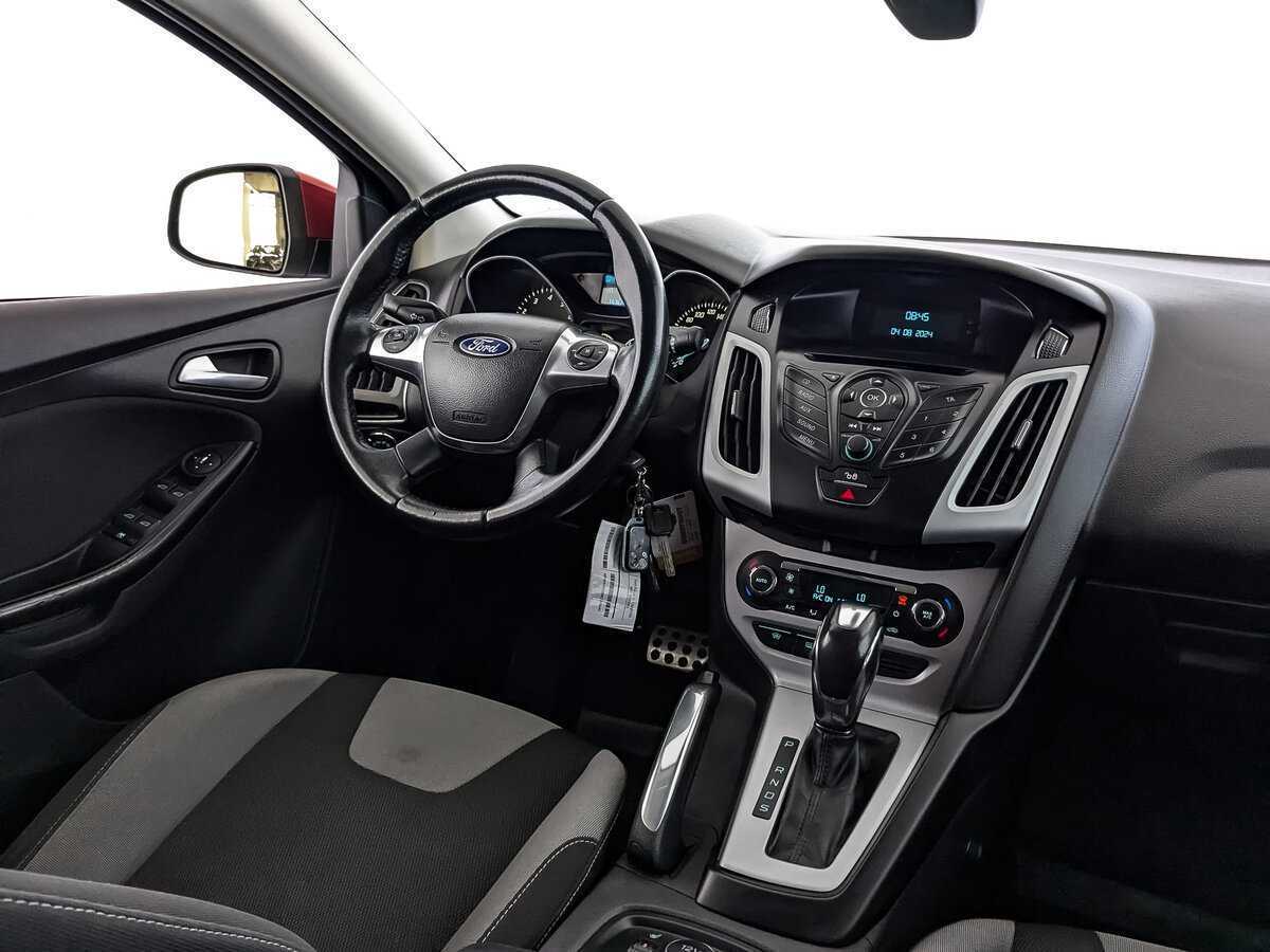 Ford Focus с пробегом — 2012 год. Фото: #21