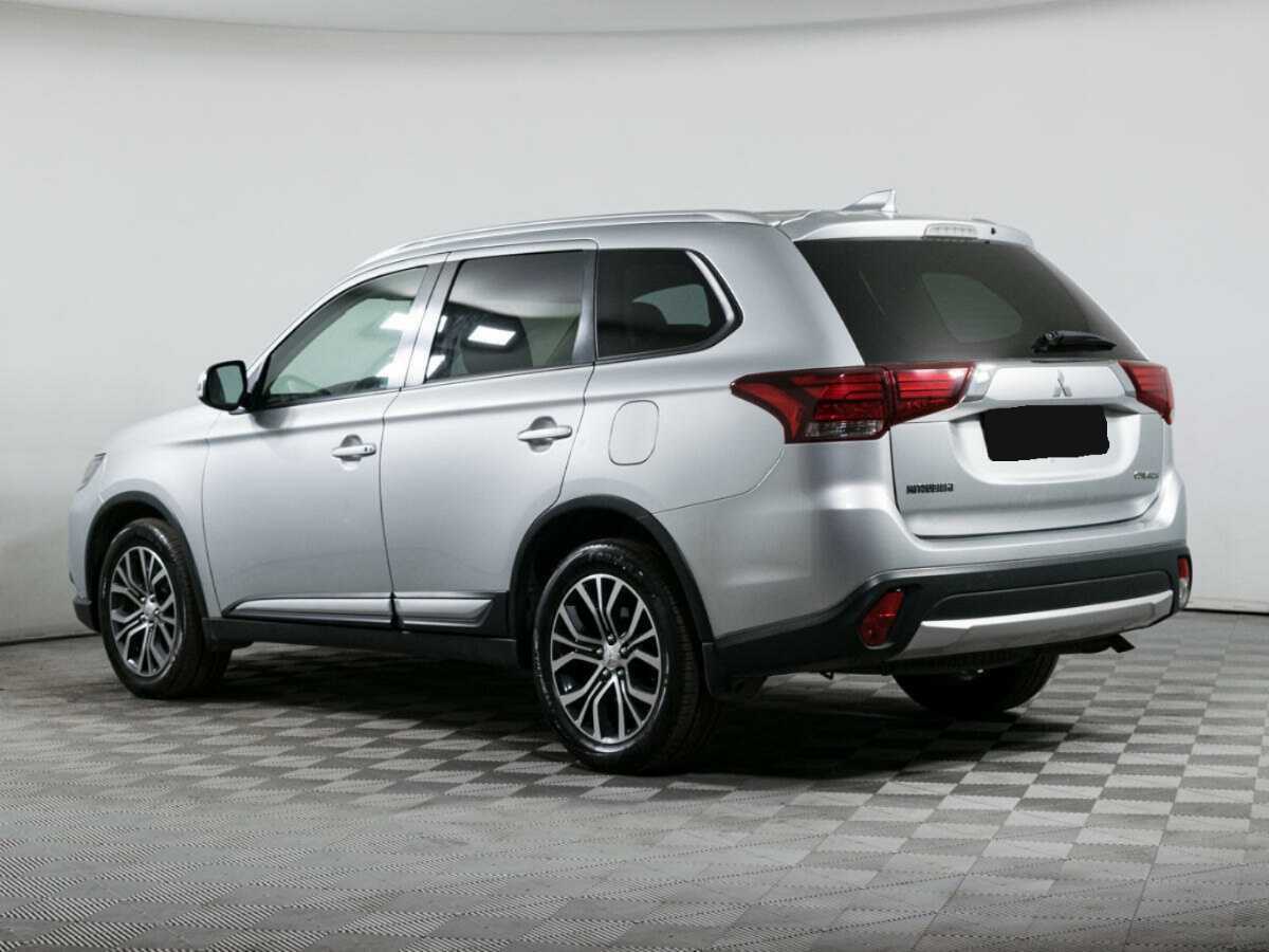 Mitsubishi Outlander с пробегом — 2017 год. Фото: #5