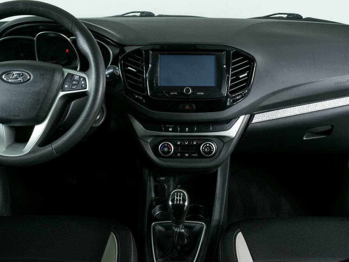 Lada (ВАЗ) Vesta с пробегом — 2018 год. Фото: #8