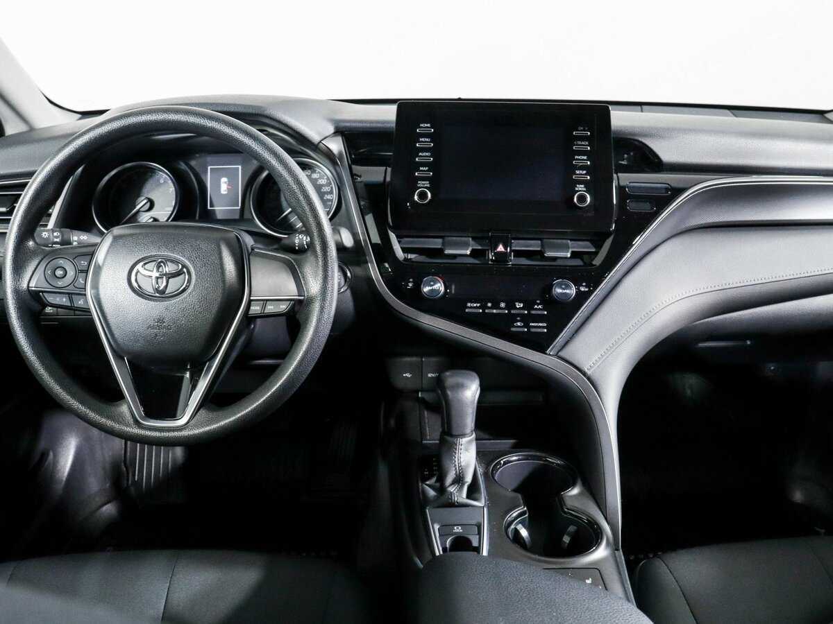 Toyota Camry с пробегом — 2021 год. Фото: #11
