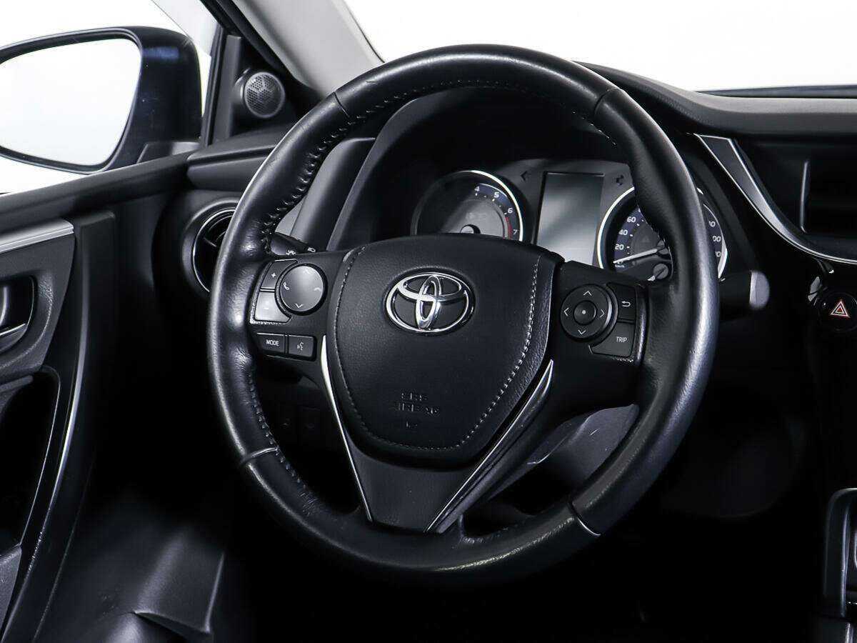 Toyota Corolla с пробегом — 2016 год. Фото: #13