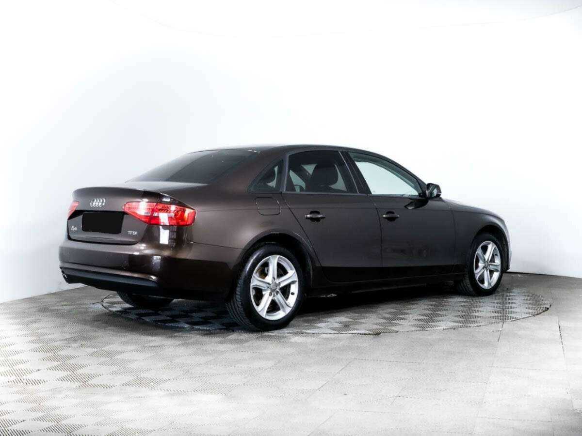 Audi A4 с пробегом — 2015 год. Фото: #2
