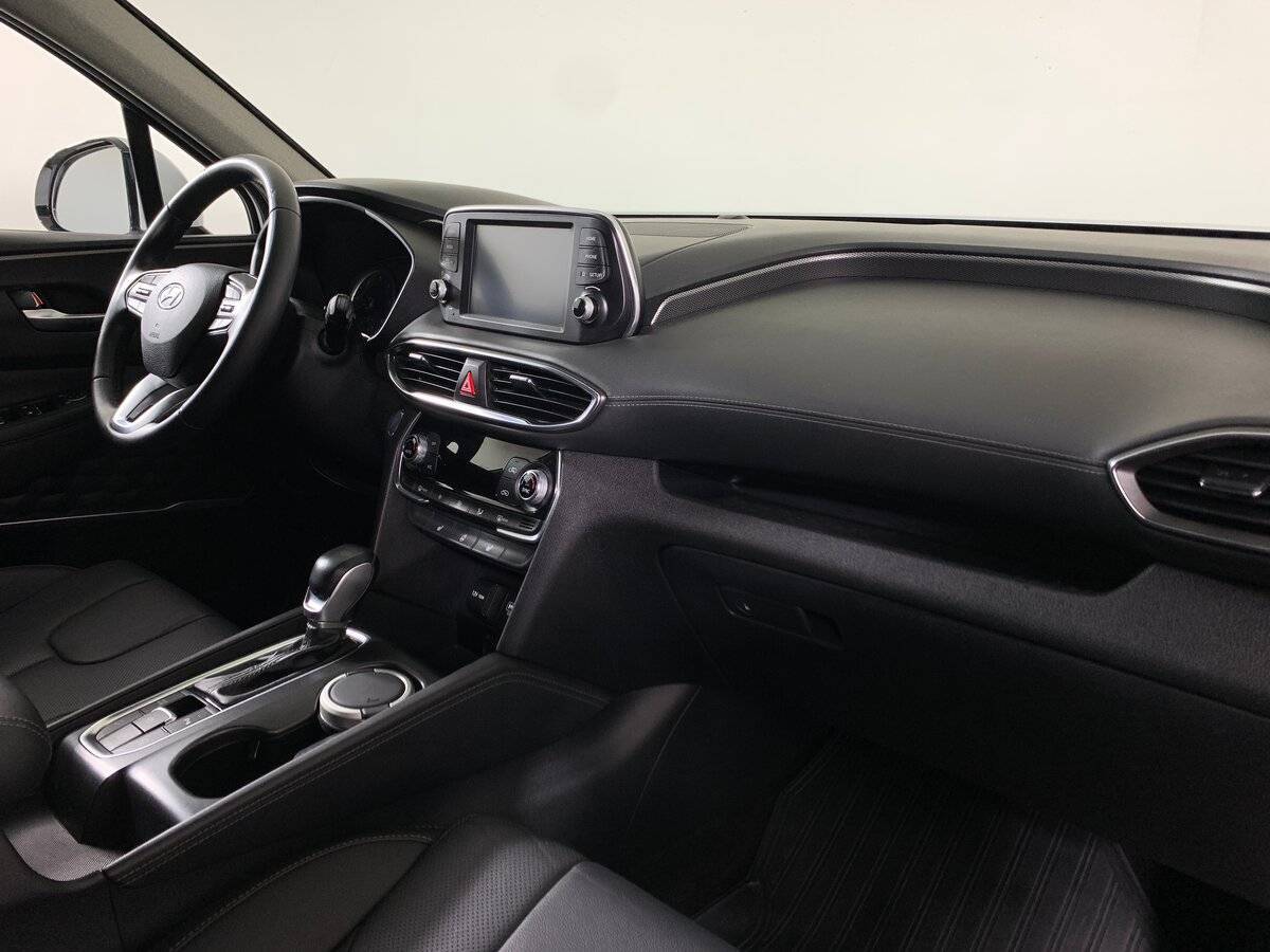 Hyundai Santa Fe с пробегом — 2019 год. Фото: #12