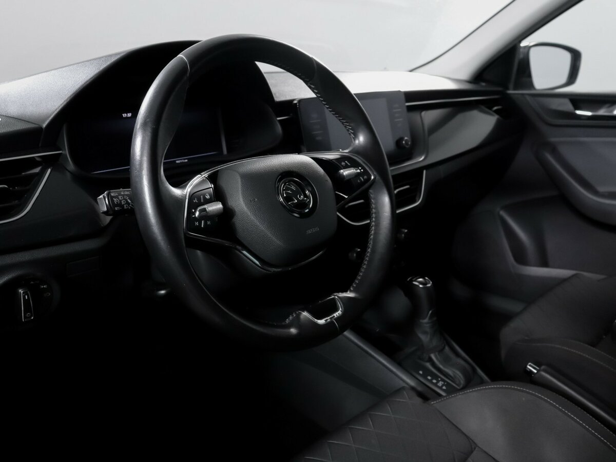 Skoda Rapid с пробегом — 2021 год. Фото: #10
