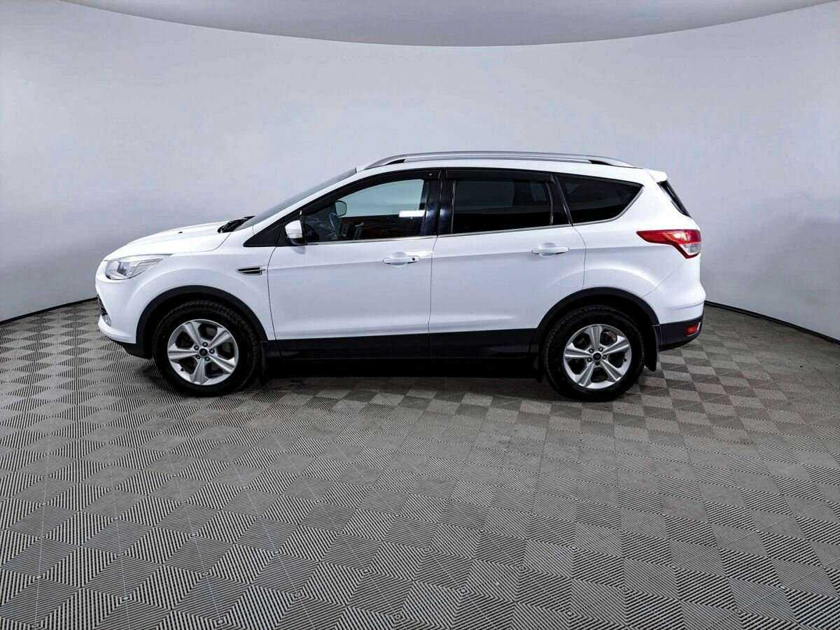 Ford Kuga с пробегом — 2015 год. Фото: #7