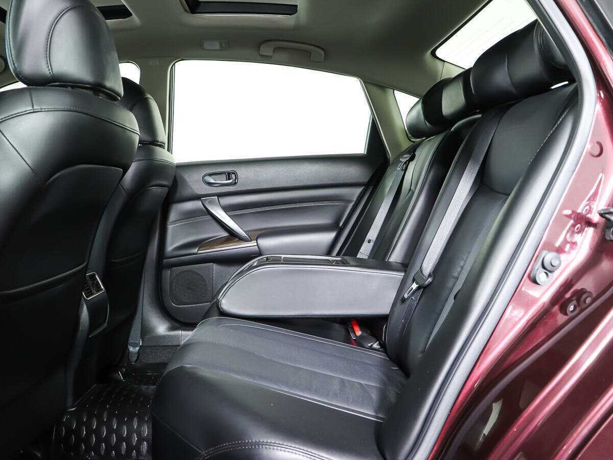 Nissan Teana с пробегом — 2013 год. Фото: #9