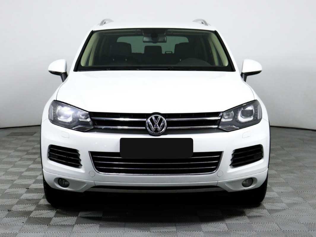 Volkswagen Touareg с пробегом — 2012 год. Фото: #1