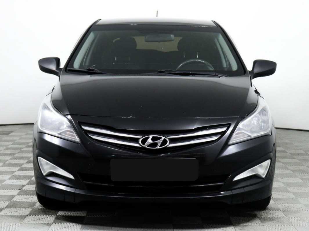 Hyundai Solaris с пробегом — 2015 год. Фото: #1