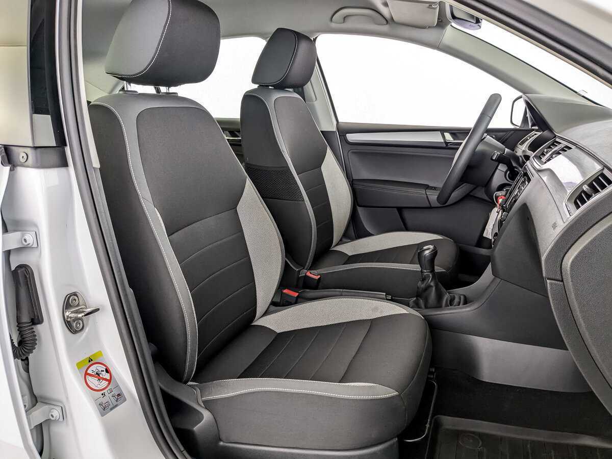 Skoda Rapid с пробегом — 2019 год. Фото: #18