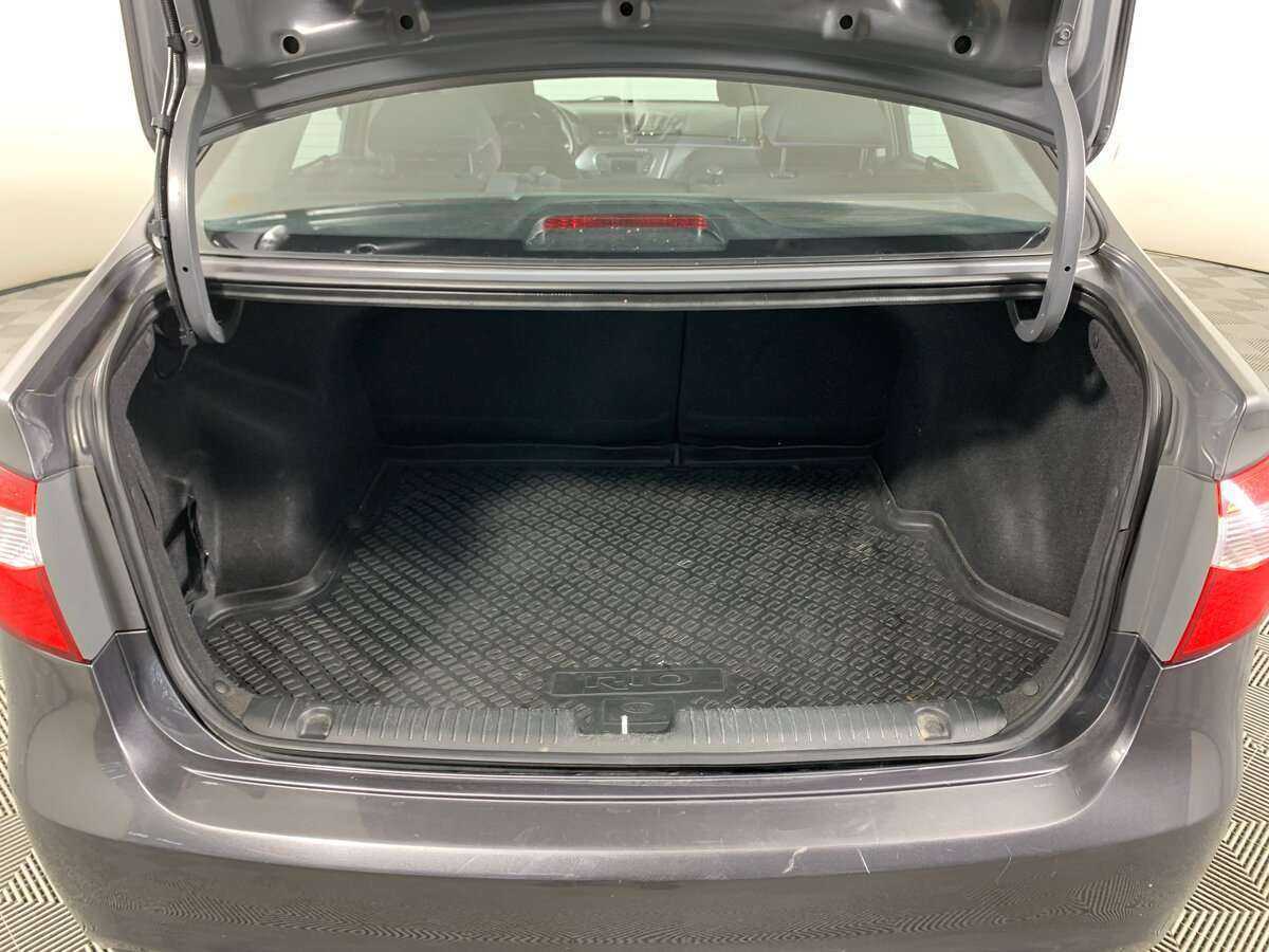 Kia Rio с пробегом — 2012 год. Фото: #19