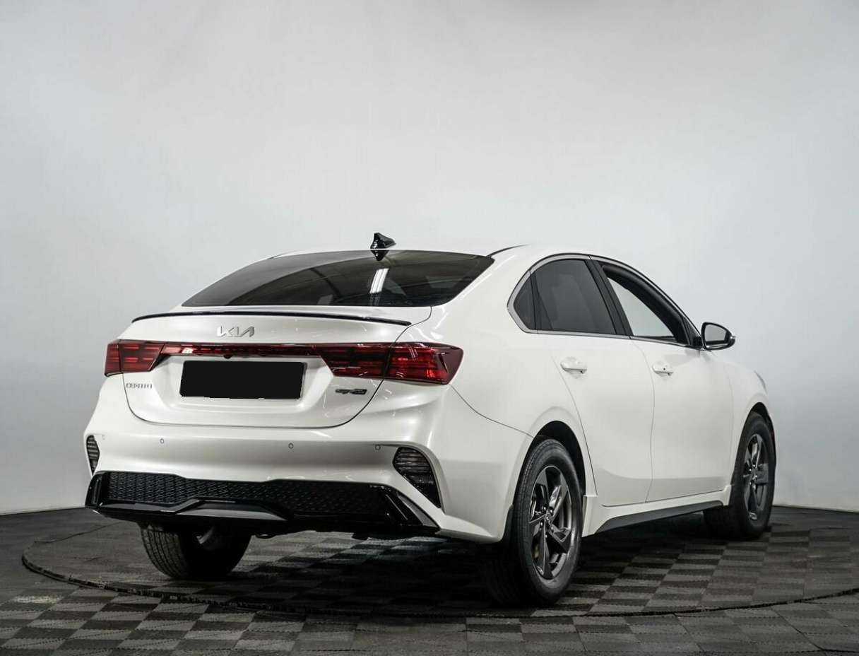 Kia Cerato с пробегом — 2022 год. Фото: #3