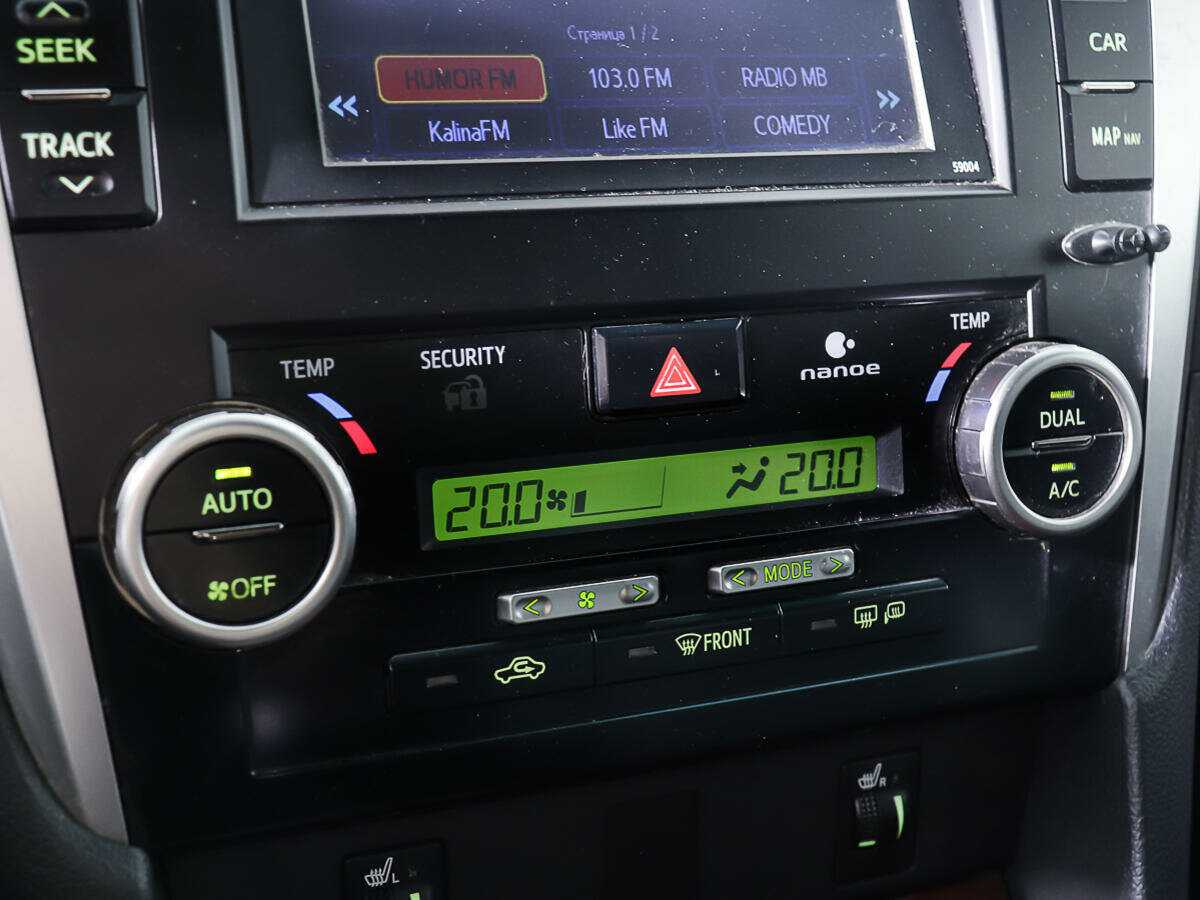Toyota Camry с пробегом — 2014 год. Фото: #18