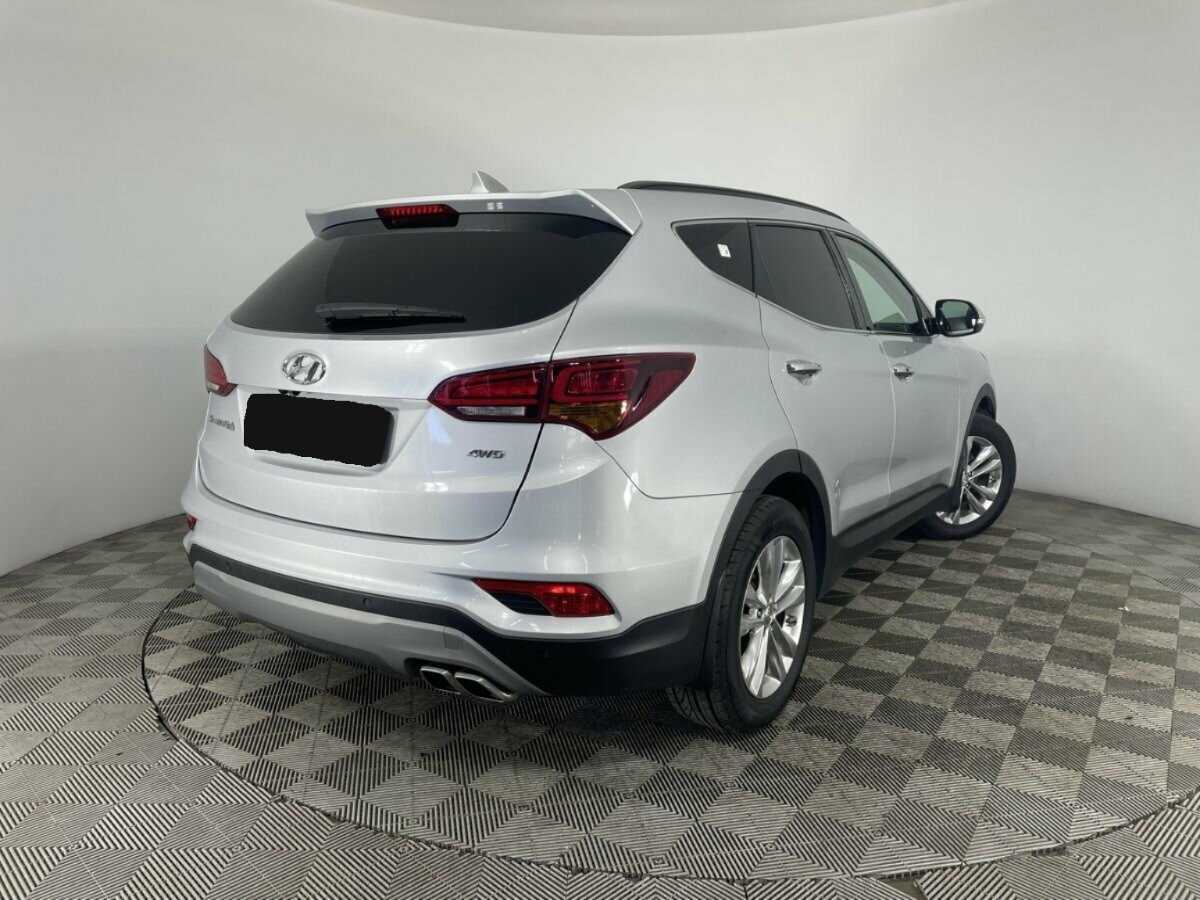 Hyundai Santa Fe с пробегом — 2017 год. Фото: #5