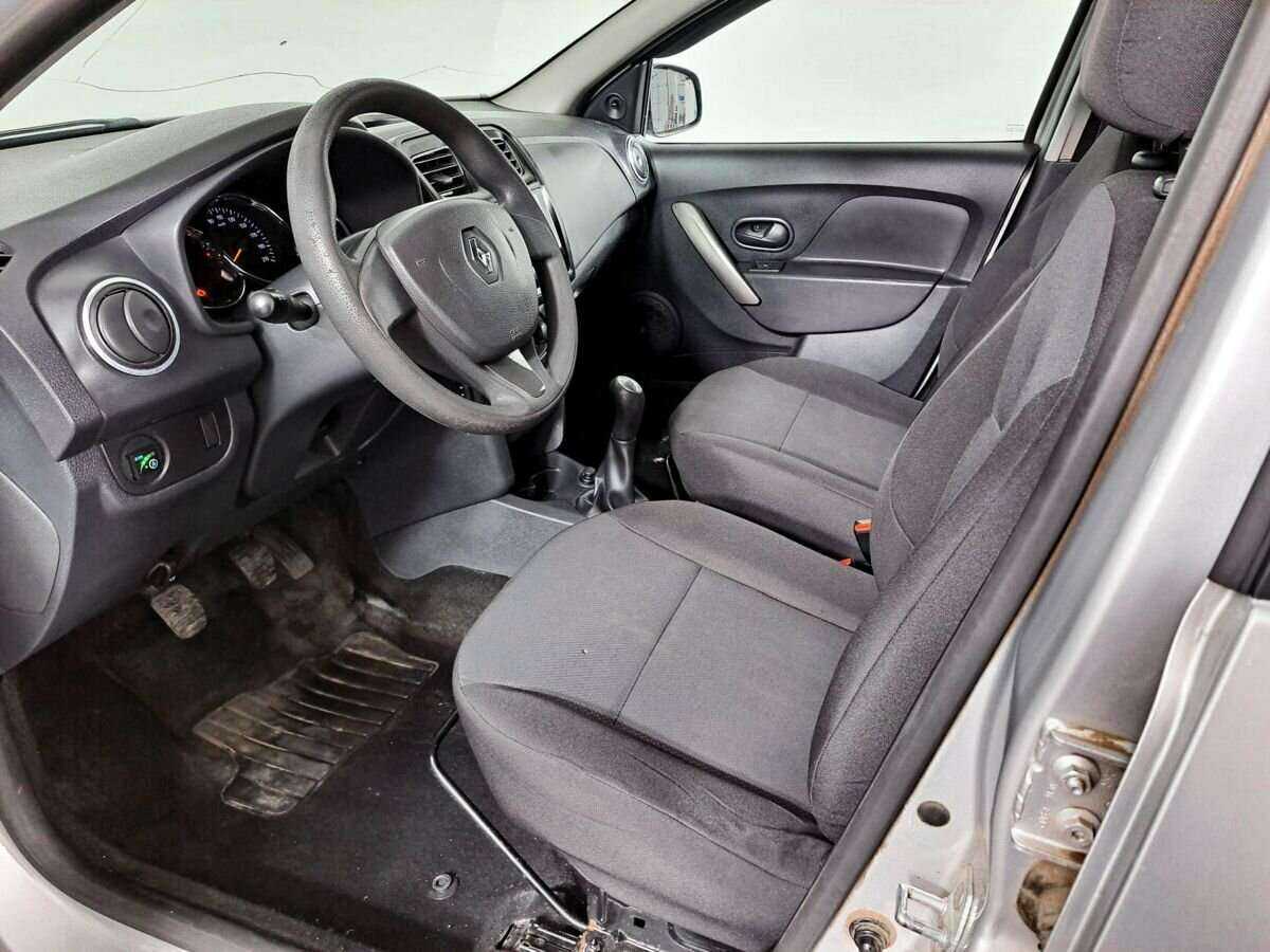 Renault Logan с пробегом — 2014 год. Фото: #13