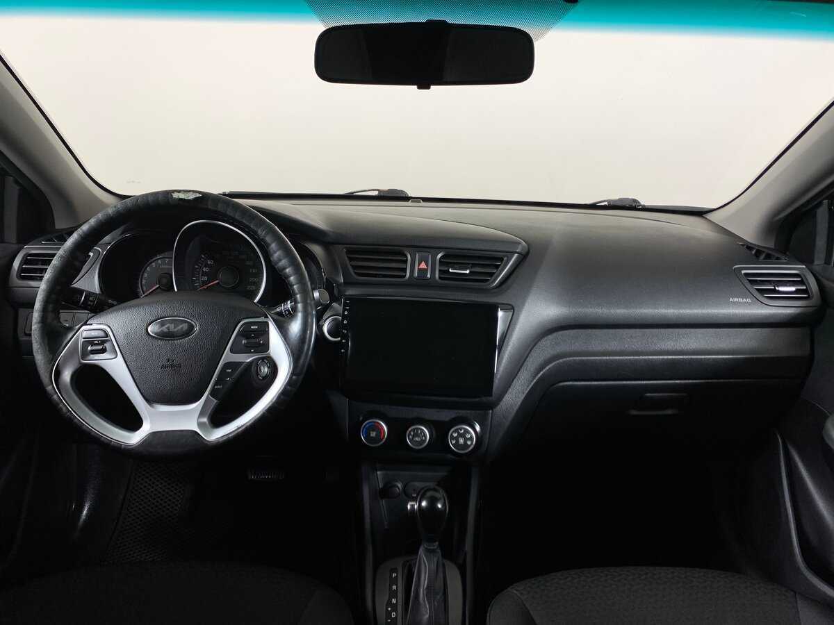 Kia Rio с пробегом — 2015 год. Фото: #11