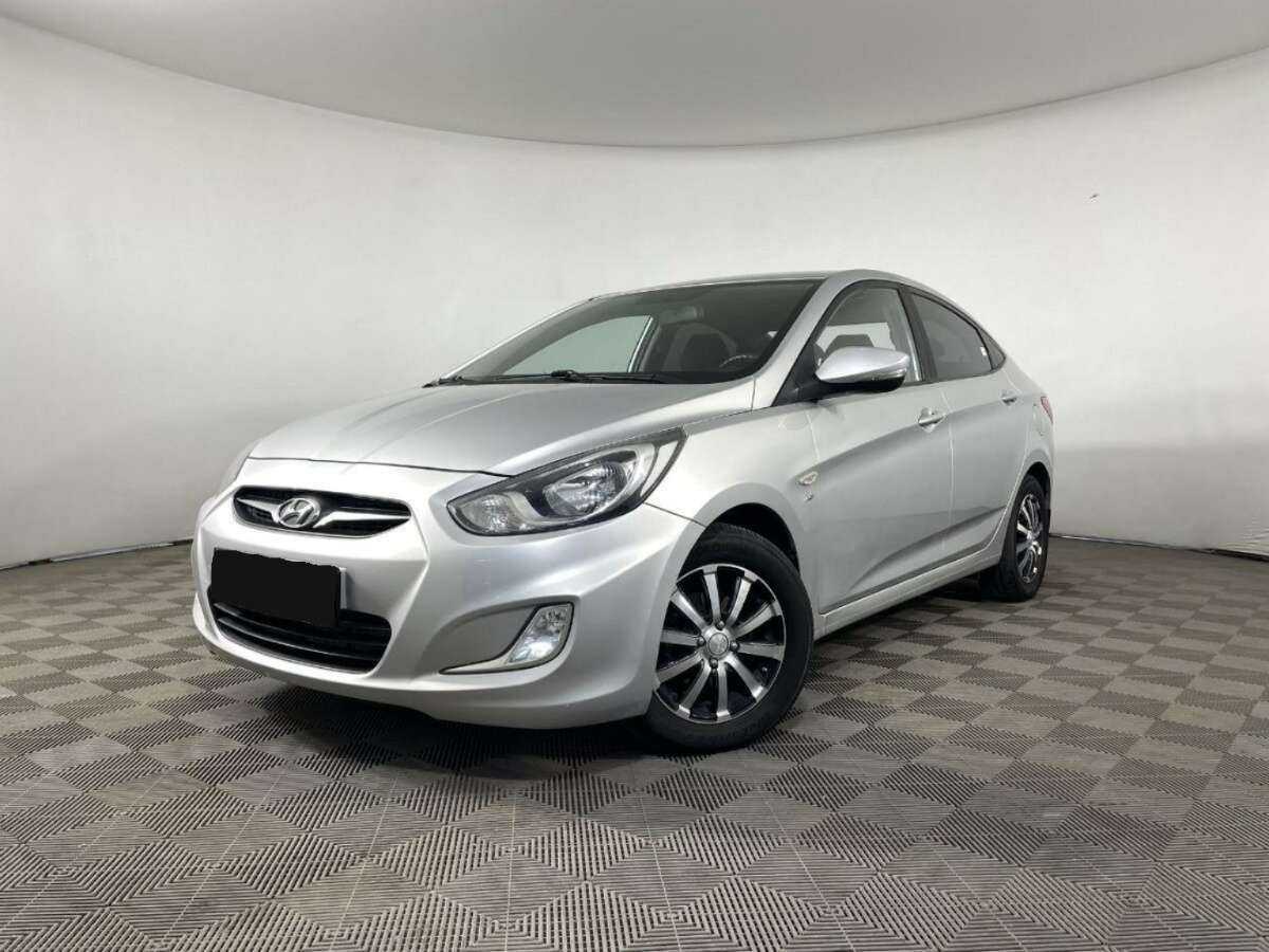 Hyundai Solaris с пробегом — 2014 год. Фото: #0