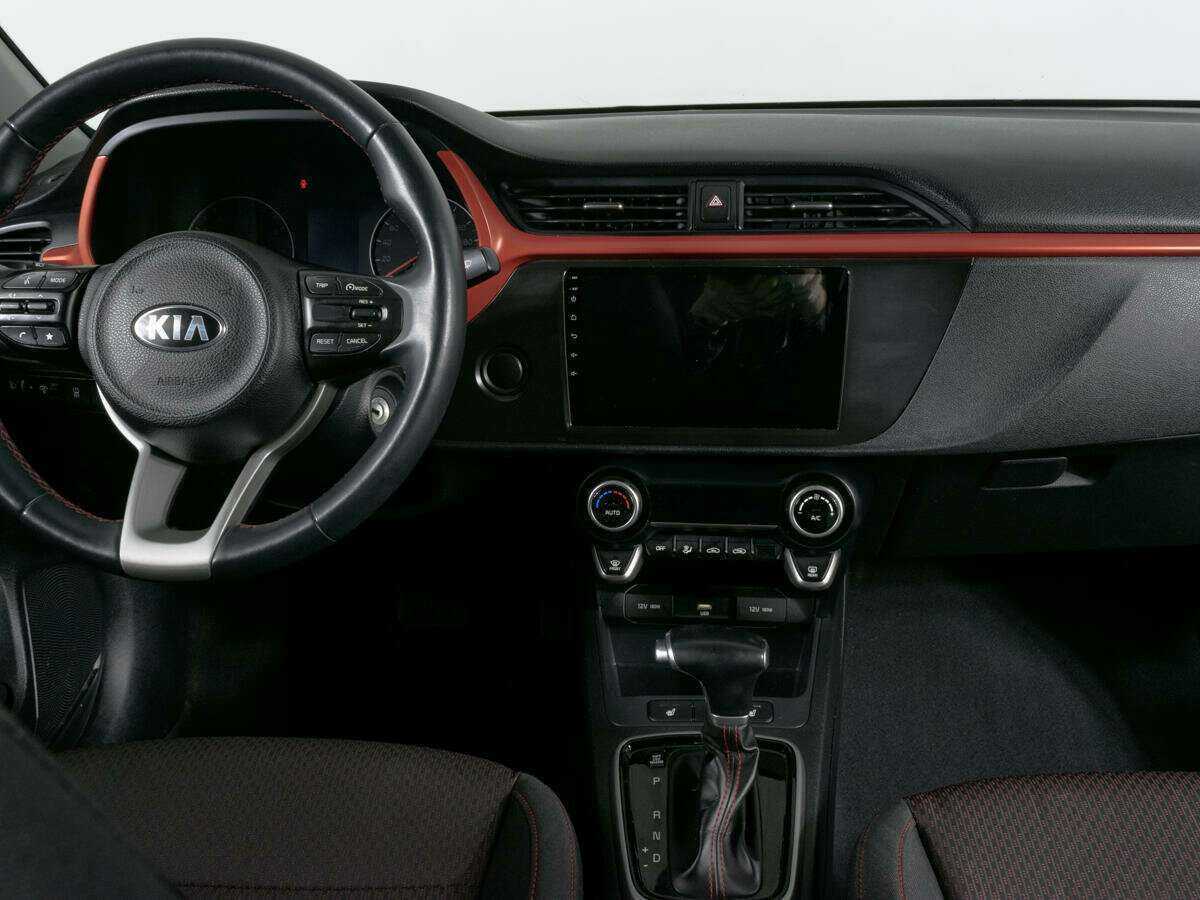 Kia Rio с пробегом — 2020 год. Фото: #9