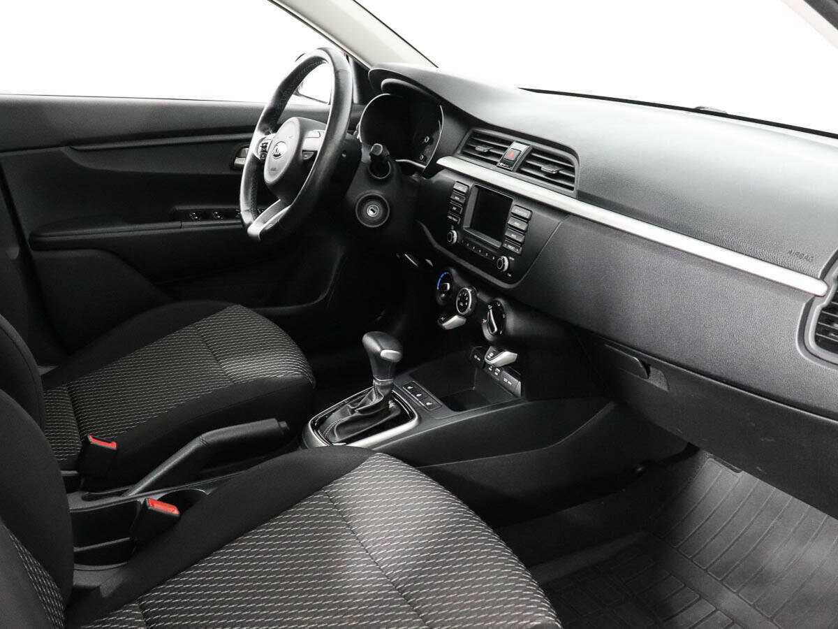 Kia Rio с пробегом — 2018 год. Фото: #8