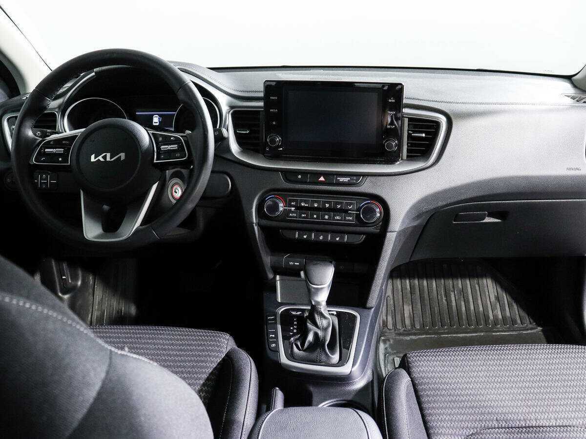 Kia Ceed с пробегом — 2022 год. Фото: #11