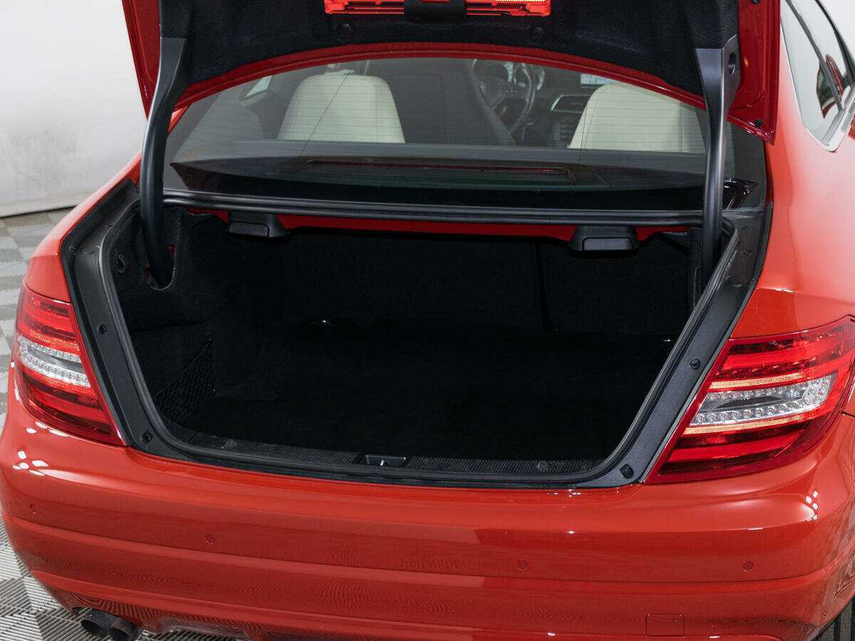 Mercedes-Benz C-Класс с пробегом — 2012 год. Фото: #6