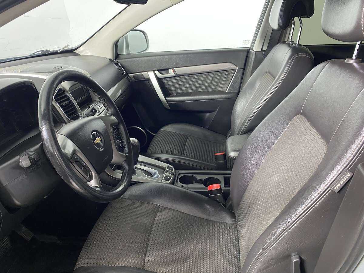 Chevrolet Captiva с пробегом — 2012 год. Фото: #6