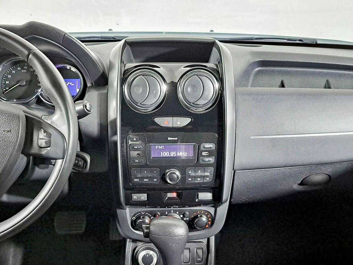 Renault Duster с пробегом — 2017 год. Фото: #12