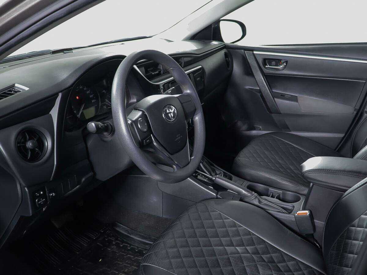 Toyota Corolla с пробегом — 2016 год. Фото: #12