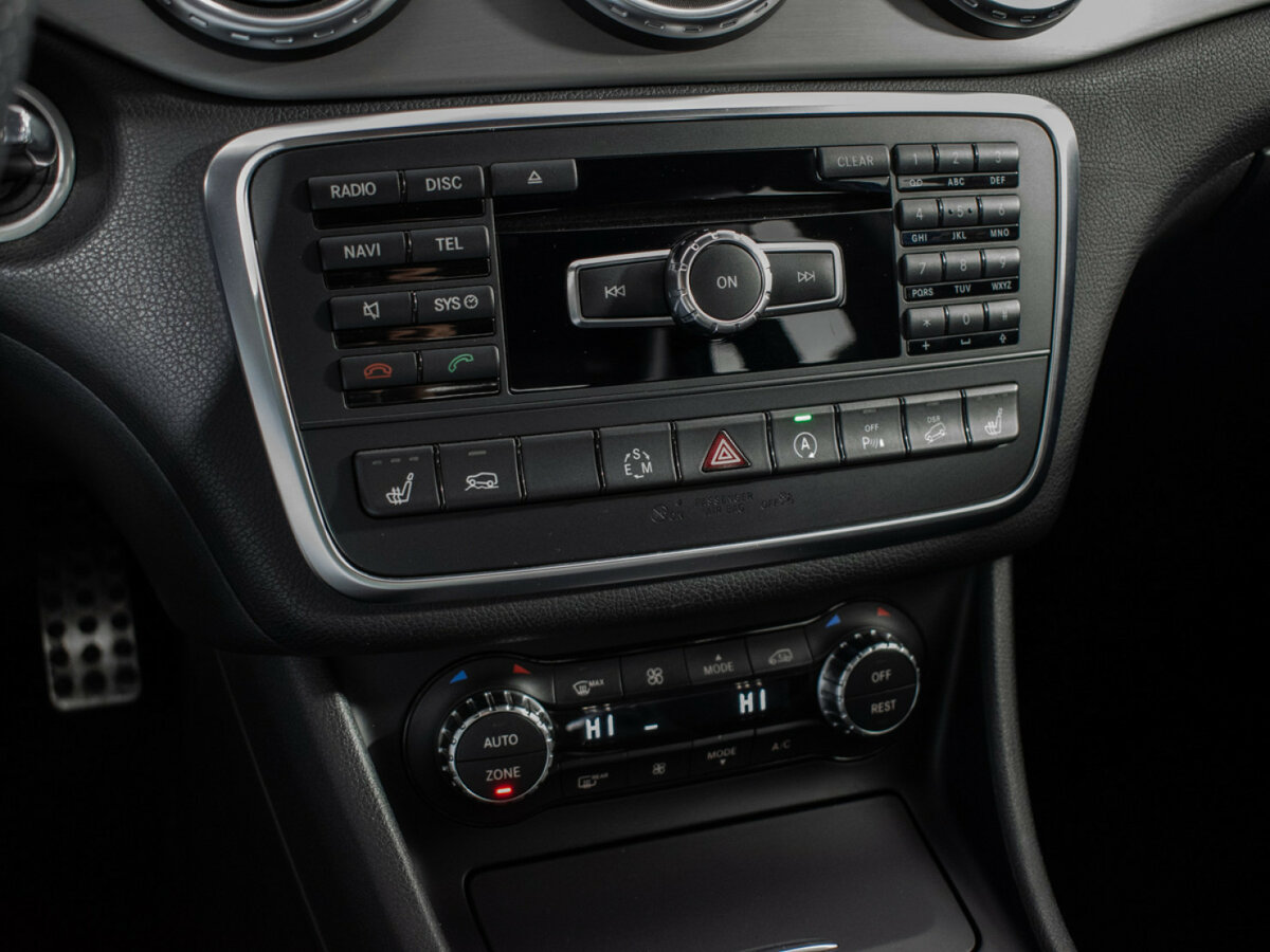 Mercedes-Benz GLA с пробегом — 2015 год. Фото: #13