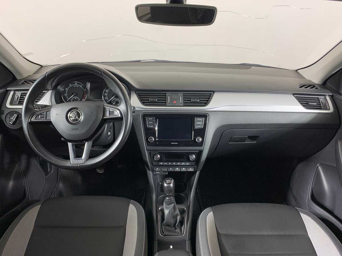 Skoda Rapid с пробегом — 2019 год. Фото: #12