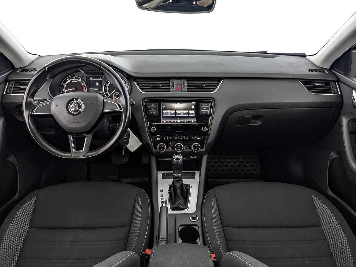 Skoda Octavia с пробегом — 2020 год. Фото: #9