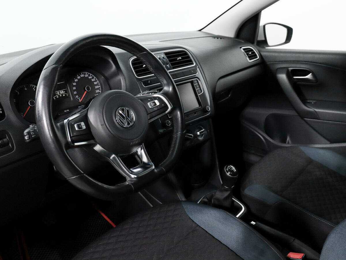 Volkswagen Polo с пробегом — 2020 год. Фото: #7