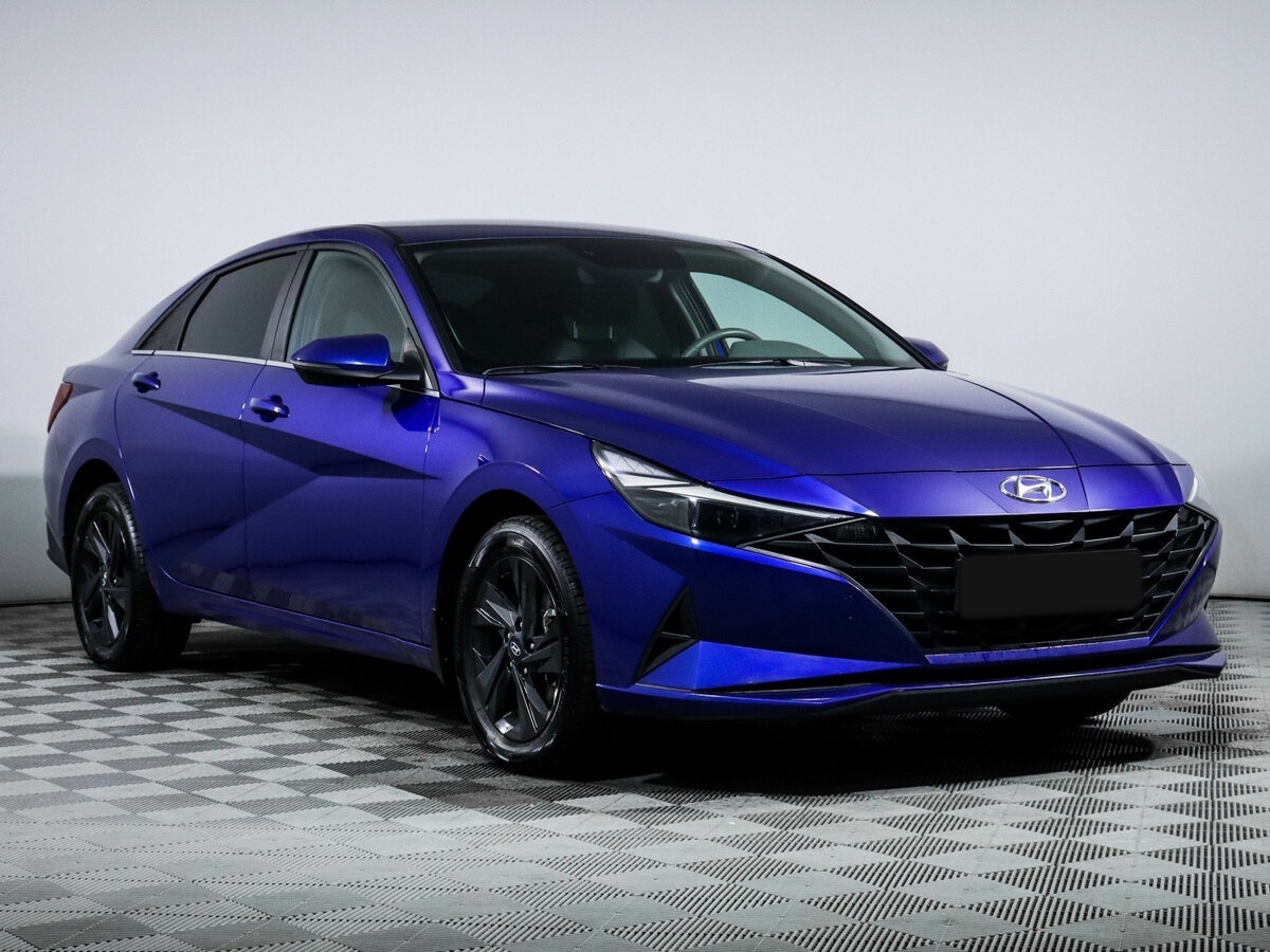 Hyundai Elantra с пробегом — 2021 год. Фото: #2