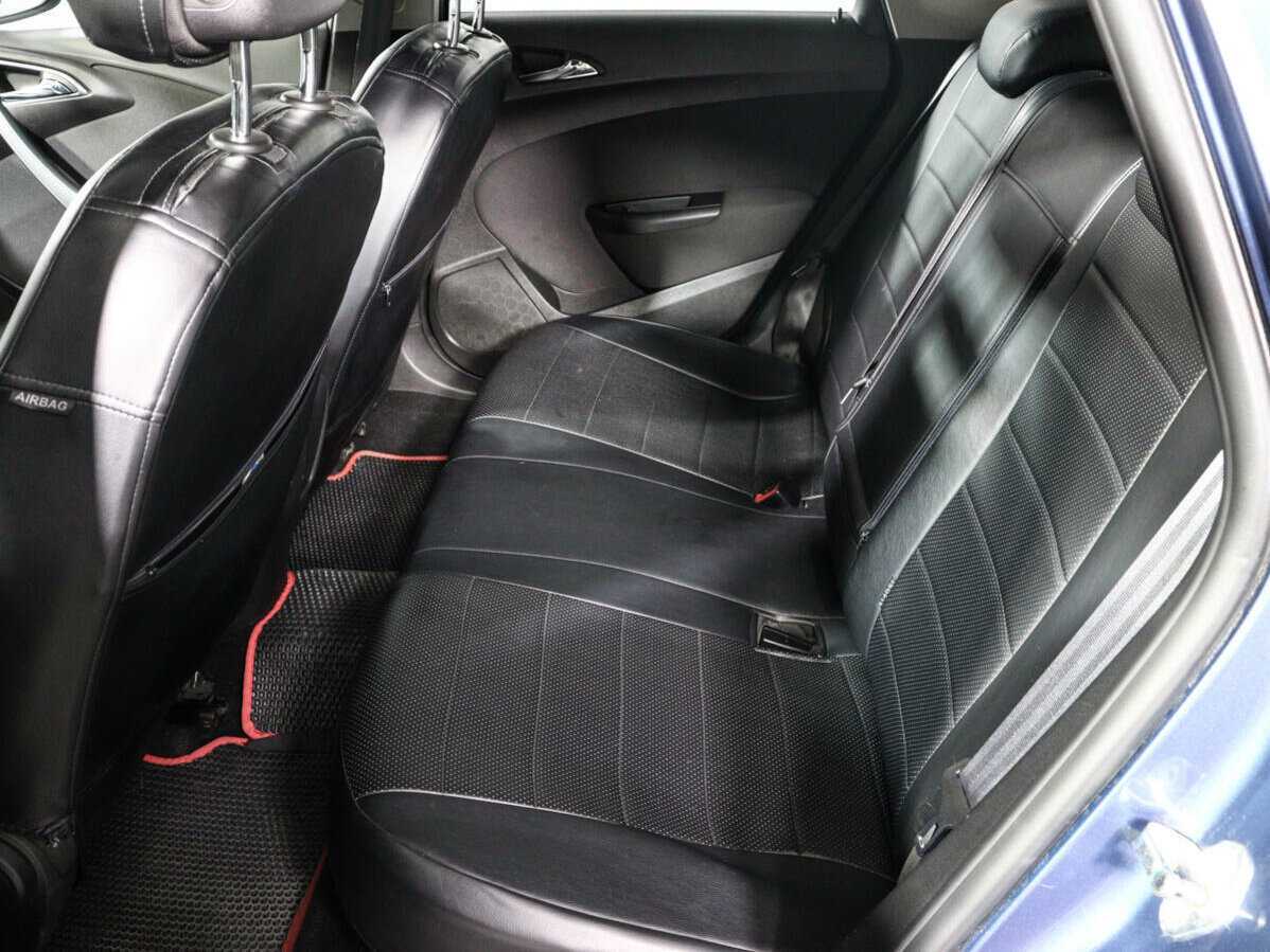 Opel Astra с пробегом — 2014 год. Фото: #9