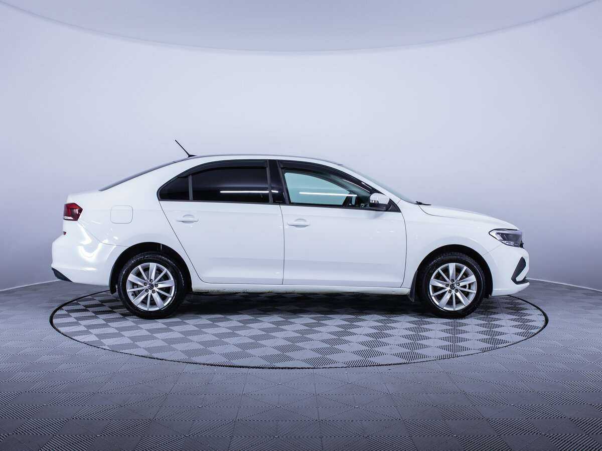 Volkswagen Polo с пробегом — 2020 год. Фото: #3