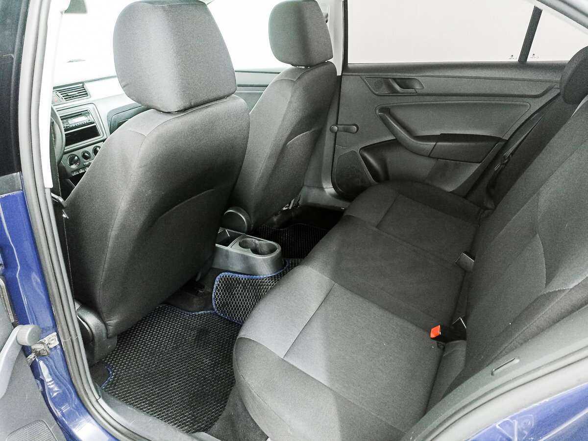 Skoda Rapid с пробегом — 2016 год. Фото: #8