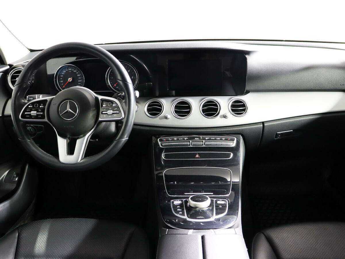 Mercedes-Benz E-Класс с пробегом — 2019 год. Фото: #9