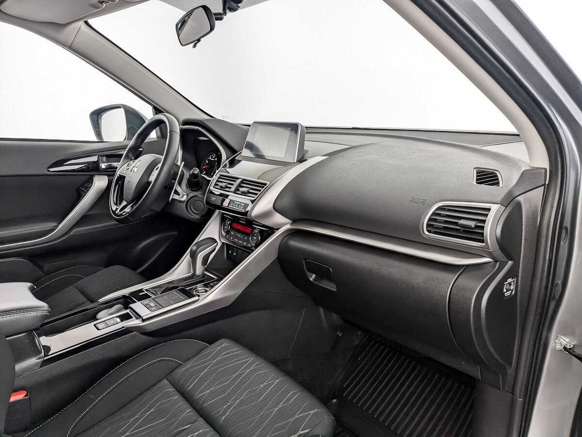 Mitsubishi Eclipse Cross с пробегом — 2019 год. Фото: #10