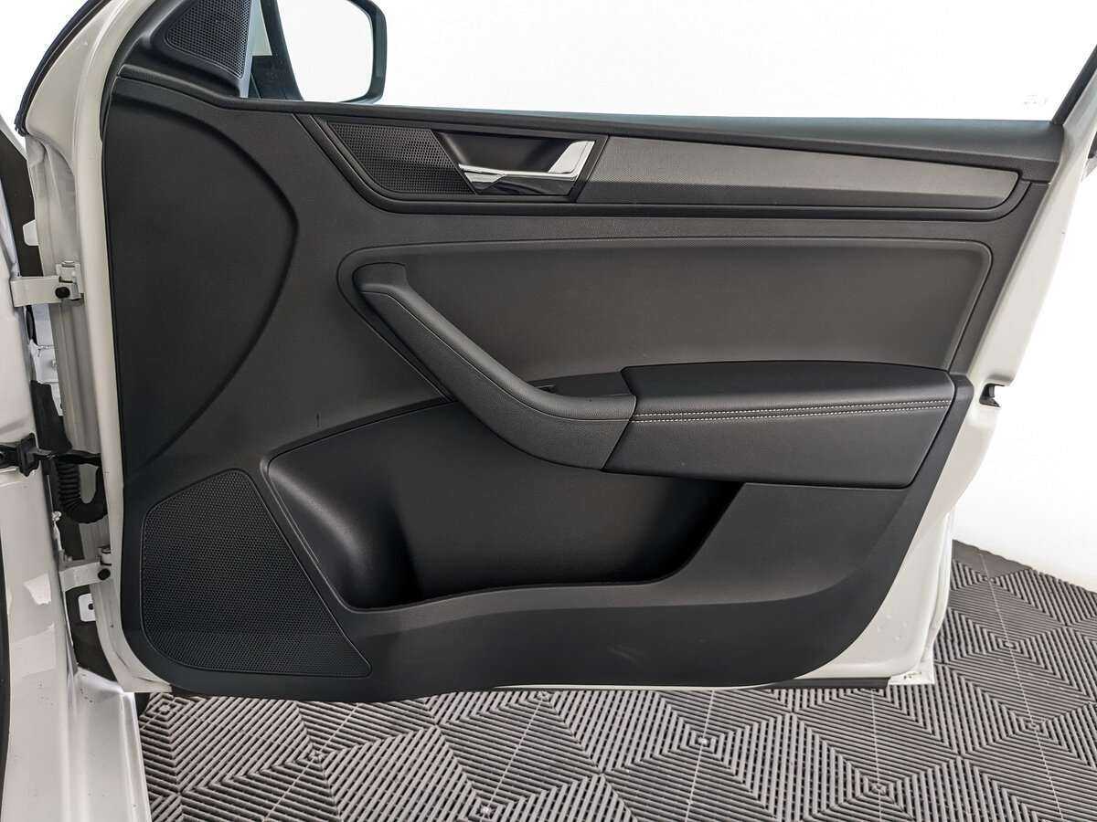 Skoda Rapid с пробегом — 2020 год. Фото: #21