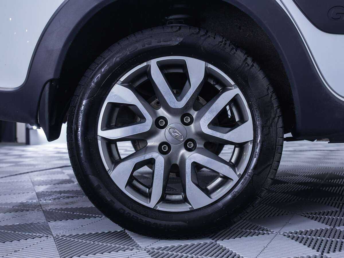 Lada (ВАЗ) Granta с пробегом — 2023 год. Фото: #9