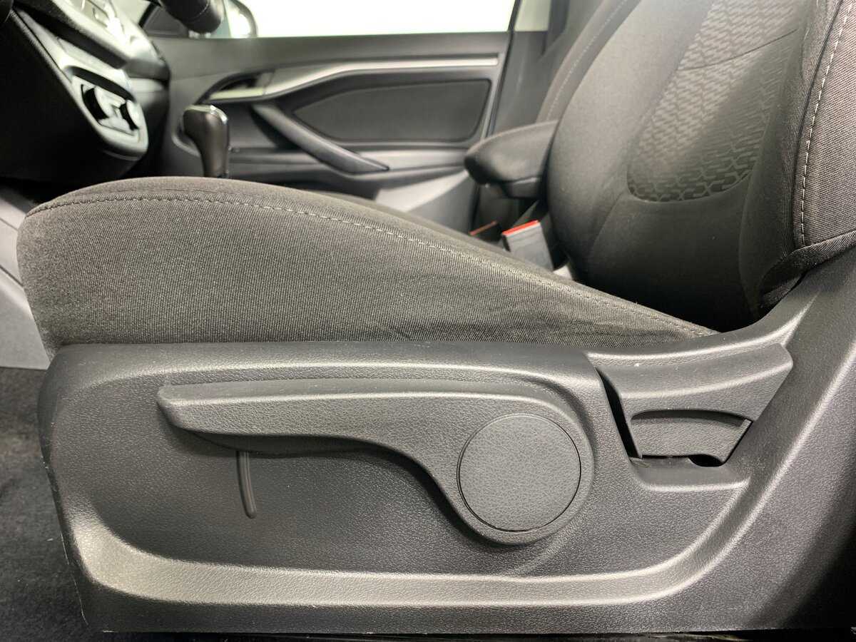 Lada (ВАЗ) Vesta с пробегом — 2019 год. Фото: #16