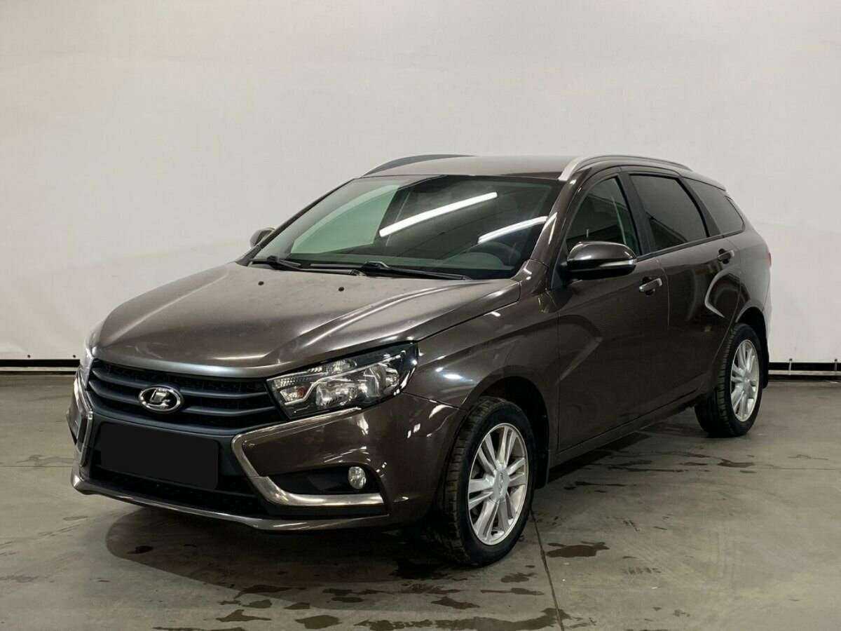 Lada (ВАЗ) Vesta с пробегом — 2018 год. Посмотреть фото