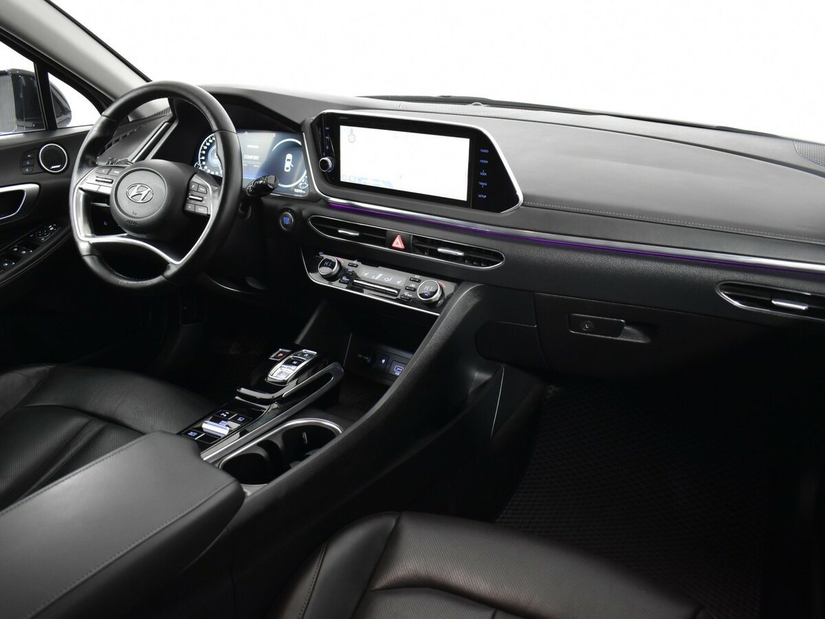 Hyundai Sonata с пробегом — 2021 год. Фото: #8