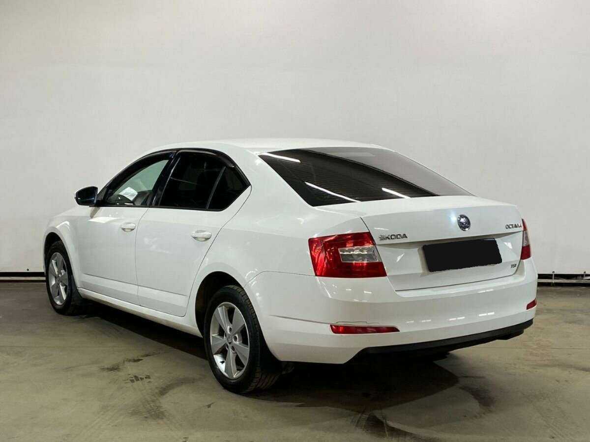 Skoda Octavia с пробегом — 2013 год. Фото: #6