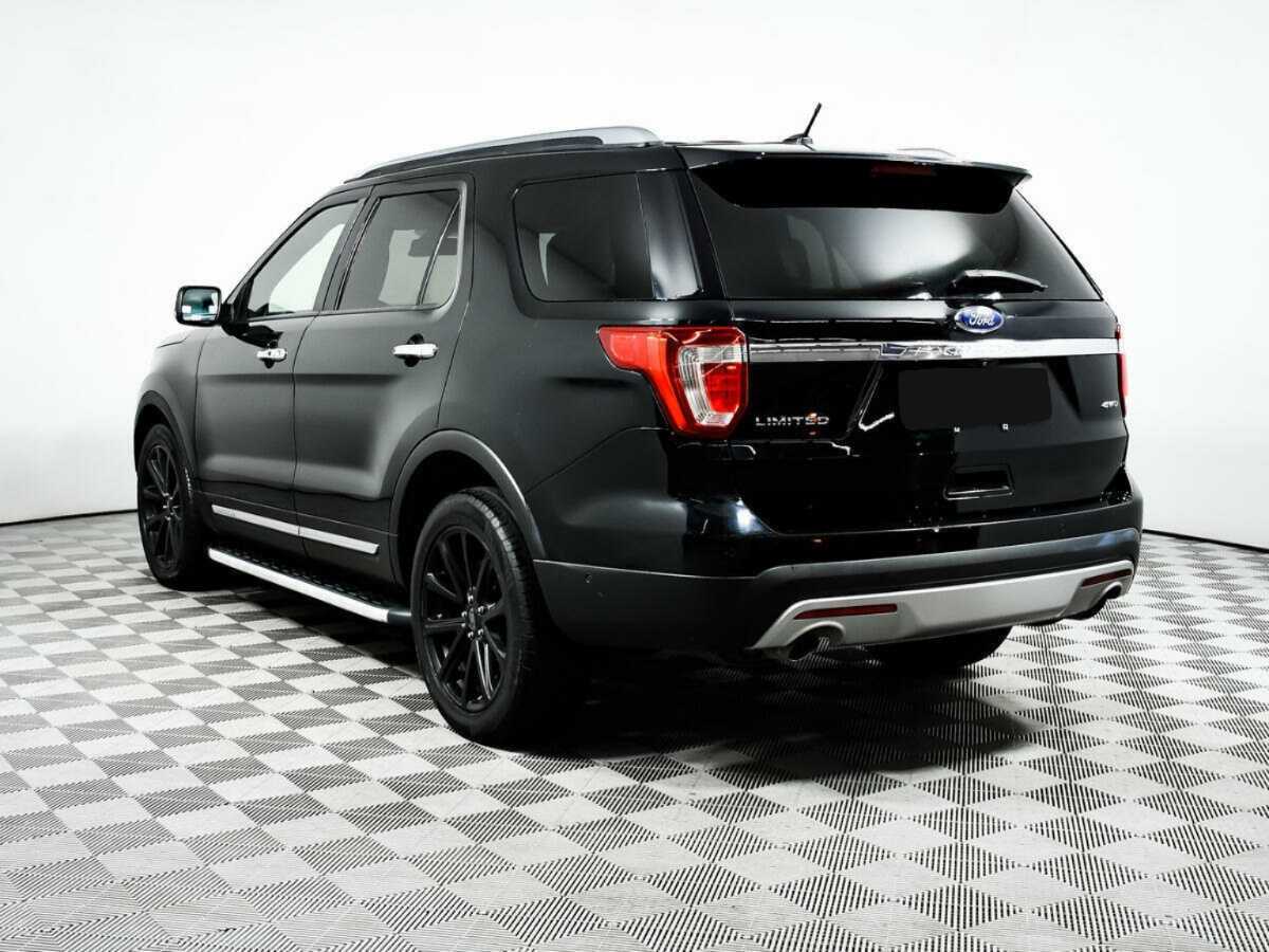 Ford Explorer с пробегом — 2016 год. Фото: #6